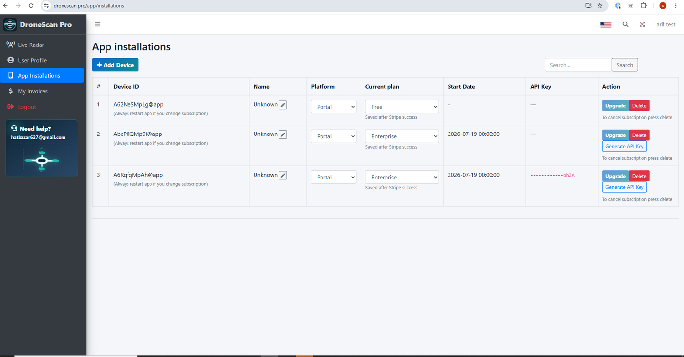 App installations table listing device IDs, platform, current plan, start date and API key